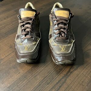 Louis Vuitton  sneakers !